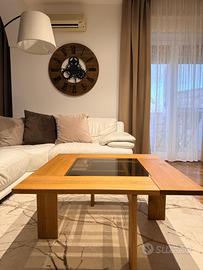 Tavolino in legno massello con inserto in vetro