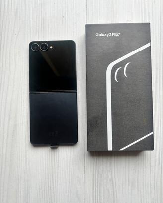 Samsung Galaxy Z Flip 7
