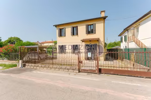 Villa di 208 m² con più di 5 locali a Mirano