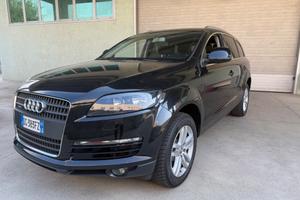 Audi Q7 3.0 V6 TDI 233CV quattro tiptronic