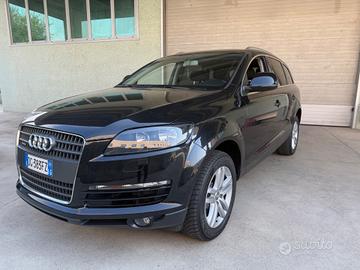 Audi Q7 3.0 V6 TDI 233CV quattro tiptronic