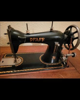 antica macchina da cucire Pfaff d'epoca inizi 900