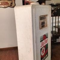 Vintage sky chief texaco pompa