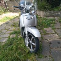 Aprilia Scarabeo 250 - 2004