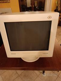 Monitor vintage CRT Samsung Sync master 900 NF