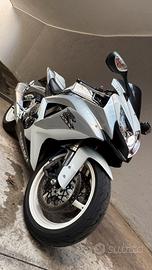 Suzuki GSX-R 600 K8 – 28.000 km – Gomme nuove