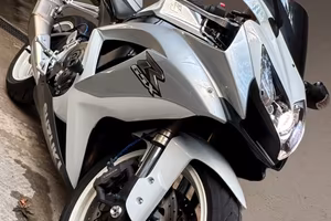 Suzuki GSX-R 600 K8 – 28.000 km – Gomme nuove