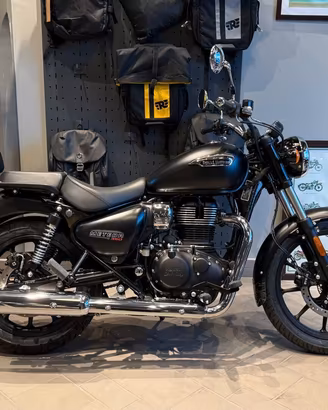 Royal Enfield Meteor 350 Stellar