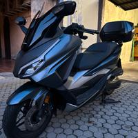 Honda forza 350 delux