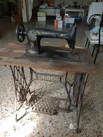 Macchina da cucire Singer vintage