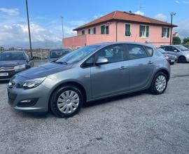 Opel Astra 1.4 100CV 5 porte Cosmo