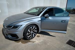 Arteon ammiraglia di casa Volkswagen 