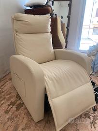 Poltrona motorizzata reclinabile
