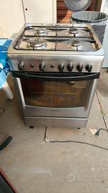 cucina a gas e stufa pellet 