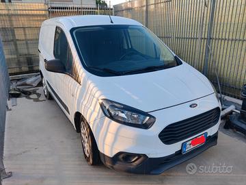 Ford Transit Courier 1.5 TDCi 75 CV - Autocarro N1
