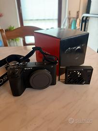 Sony Alpha 6700 (solo corpo) + Ventola Ulanzi CA25