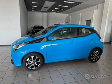 Toyota Aygo 1.0 VVT-i 72 CV 5 porte x-play