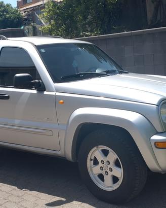 Jeep Cherokee KJ 2.5 Crd Limited