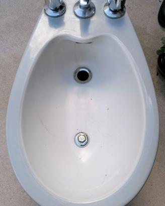 Bidet con doccetta "argentino"