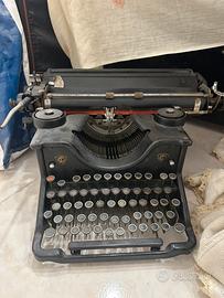 Macchina  da scrivere Olivetti m40 1930