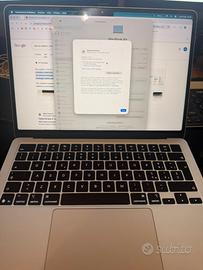 MacBook air M4 256/16 gb