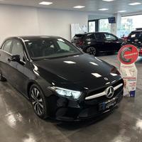 MERCEDES-BENZ A 180 d Executive Full Optional