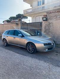 Alfa 159 SW 1.9 JTDm - Motore top