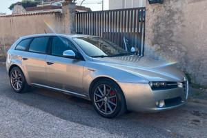Alfa 159 SW 1.9 JTDm - Motore top