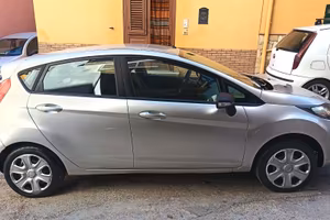 Ford Fiesta 1.4 97cv automatica