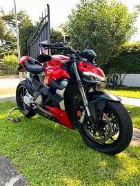 Ducati Streetfighter V2 2023