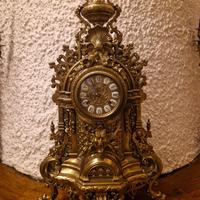 orologio  e due candelabri 