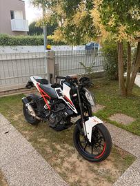 DUKE 125 2021