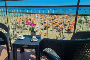 Trilocale Fronte Mare a Igea-Marina