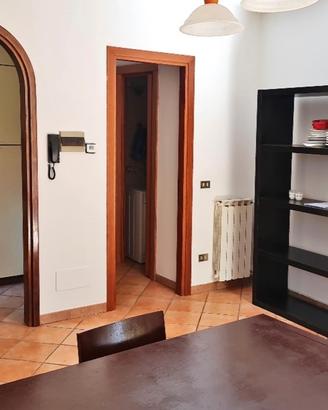 Casa a Omegna centro con possibilità di box