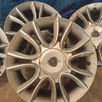 cerchi in LEGA da 16" Lancia Delta