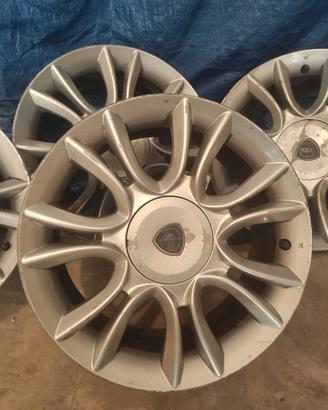 cerchi in LEGA da 16" Lancia Delta
