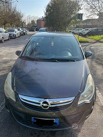 Opel Corsa 1. 2 85CV per neopatentati