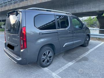 Toyota proace city