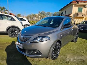 Lancia Ypsilon 1.0 FireFly 5 porte S&S Hybrid Gold