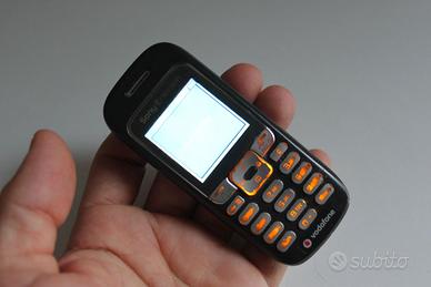 Sony Ericsson j220i, z300 e due z600 Cellulari vin