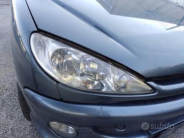 Proiettore destro PEUGEOT 206 del 2007