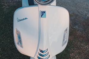 Vespa GTS 300