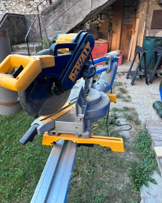 Troncatrice radiale dewalt dws780