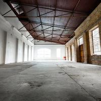 Capannone nella zona di Lana, Postal