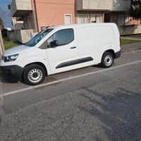 furgone citroen berlingo veicolo commerciale 