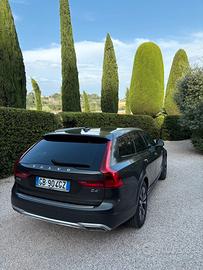 Volvo V90 Cross Country