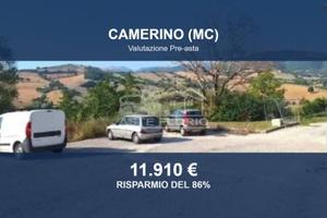 Immobile in asta di 1580 m² a Camerino