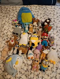 25 peluche assortiti. Super Mario, Disney, Minions