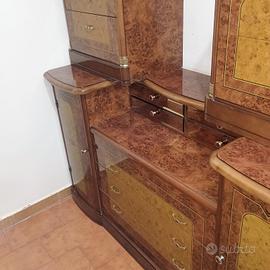 mobili più specchiera