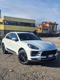 Porsche Macan 2.0 no superbollo 245cv
